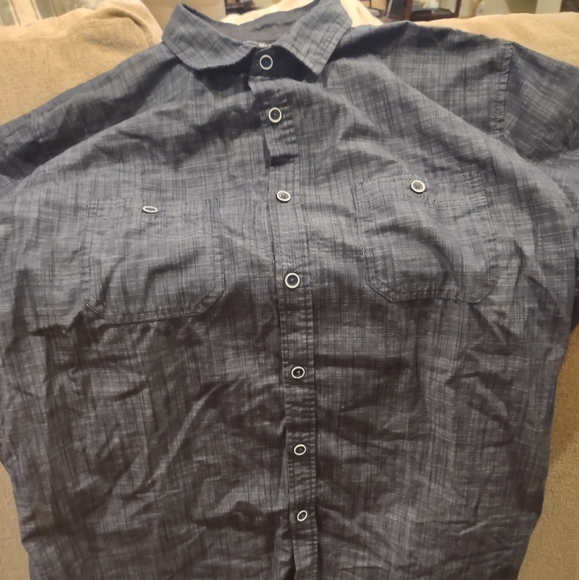Beverly Hills Polo Club Men's Button Down Shirt - L - Picture 2 of 5